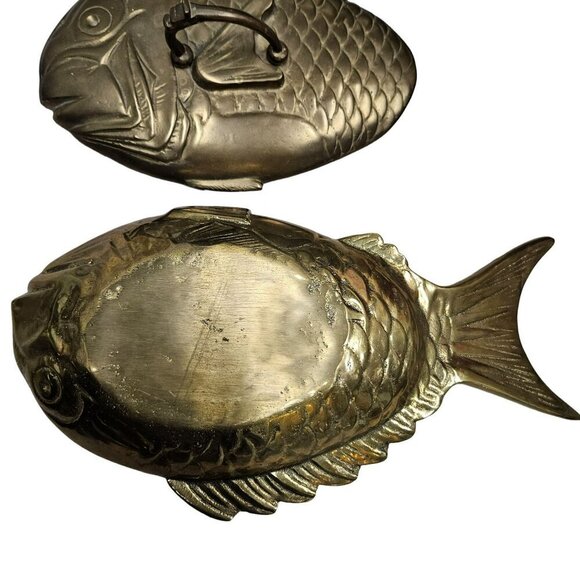 Vintage LARGE Brass Fish-Shaped Bowl Lid Trinket Holder Made Hong Kong 7.8 lbs - Picture 5 of 14